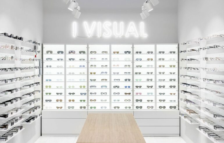 Thiết kế nội thất shop mắt kính I Visual