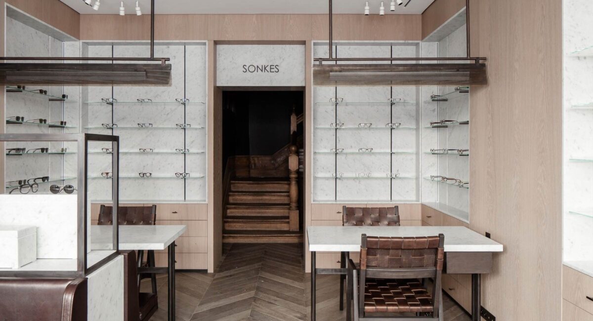 Thiết kế nội thất shop mắt kính Lionel Sonkes