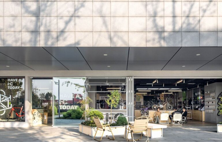 Thiết kế nội thất showroom xe đạp Hors Showroom