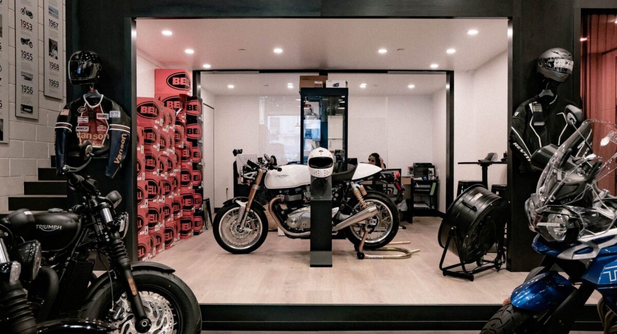 Thiết kế nội thất showroom xe máy Triumph Brooklyn