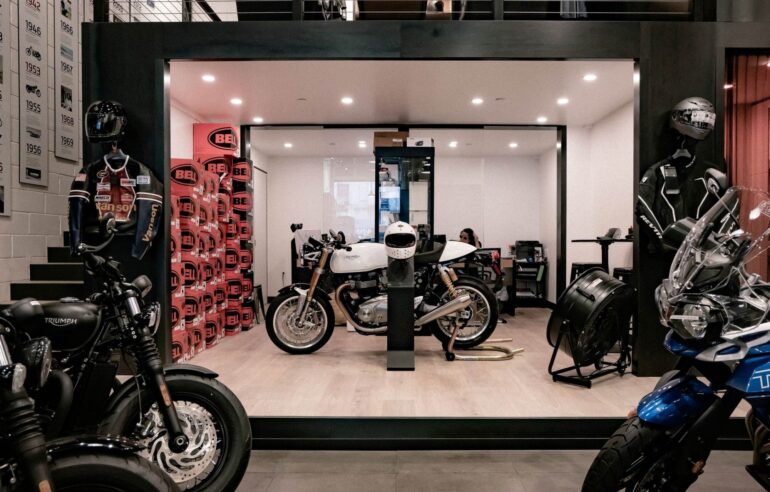 Thiết kế nội thất showroom xe máy Triumph Brooklyn