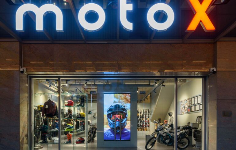 Thiết kế nội thất showroom xe máy X Moto