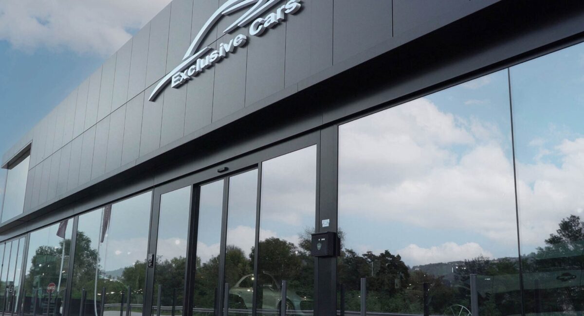 Thiết kế nội thất showroom xe ô tô Car Lift Showroom