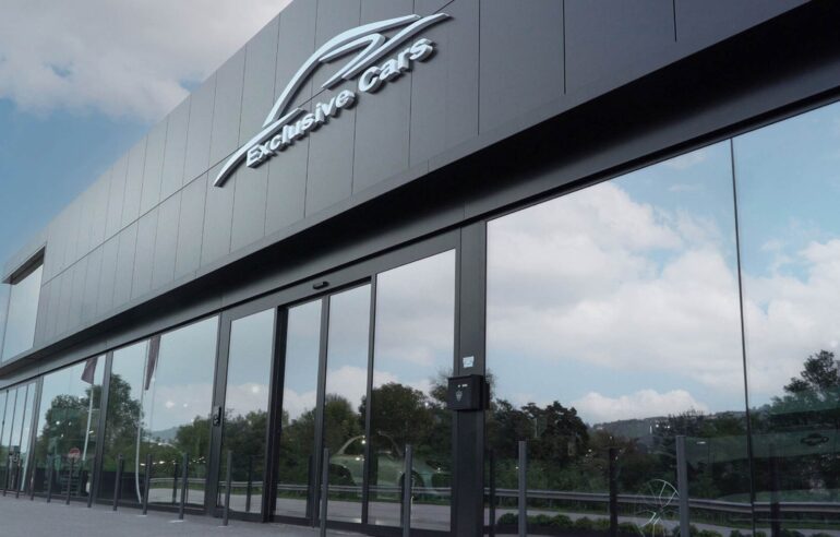 Thiết kế nội thất showroom xe ô tô Car Lift Showroom