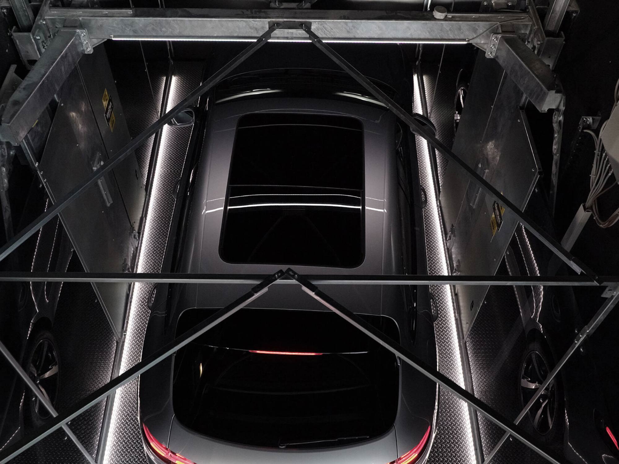 Thiết kế nội thất showroom xe ô tô Car Lift Showroom