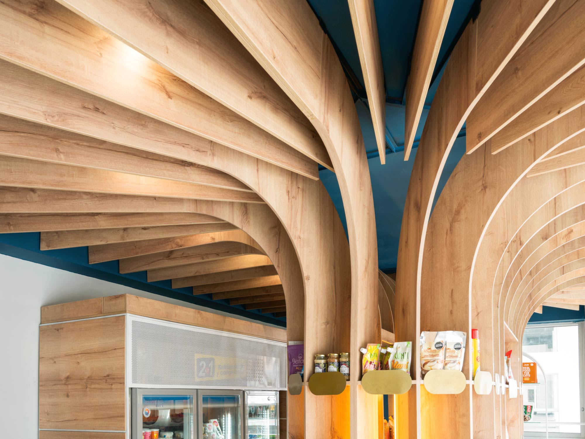 Thiết kế nội thất siêu thị mini Essencional