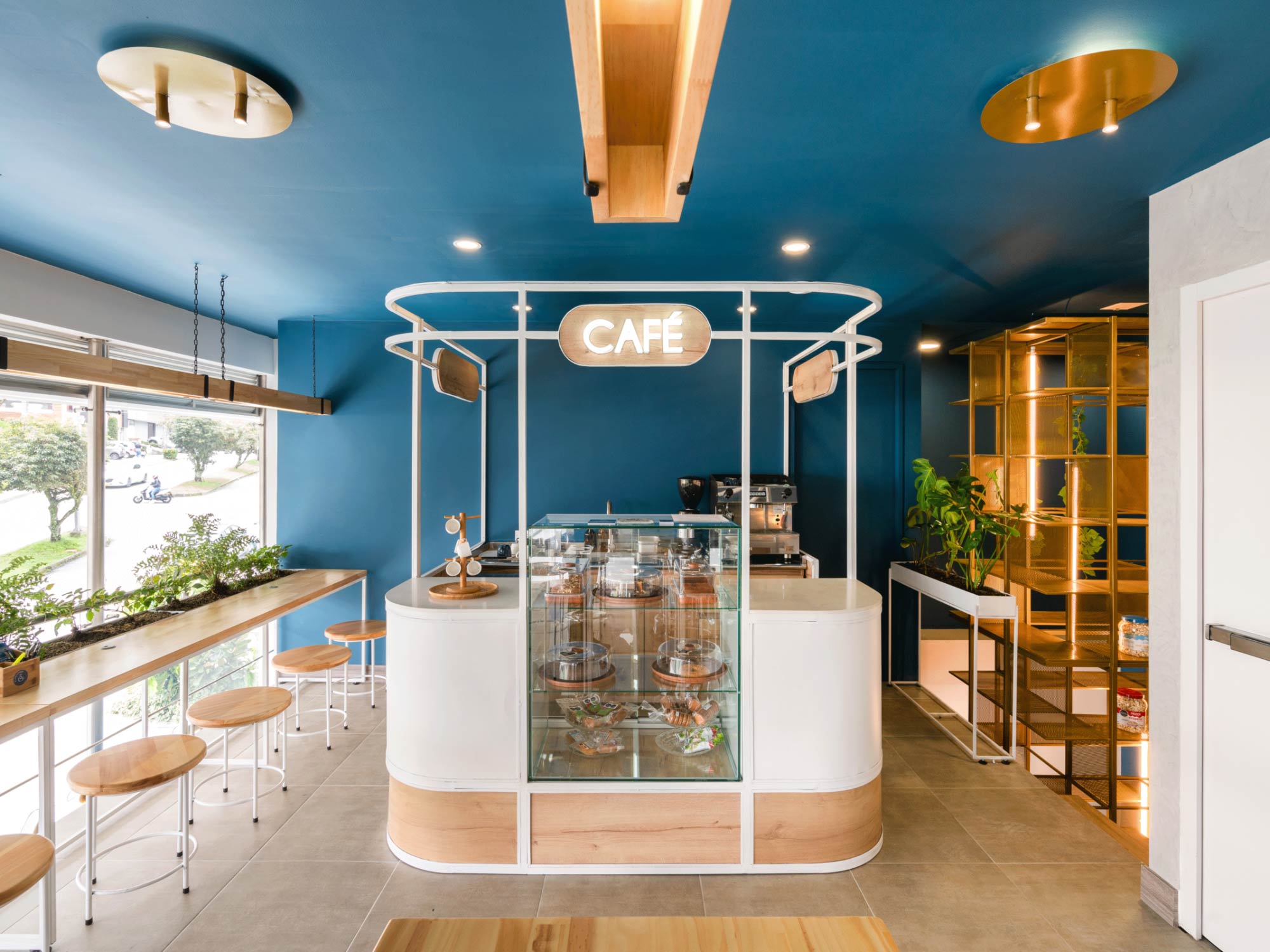 Thiết kế nội thất siêu thị mini Essencional