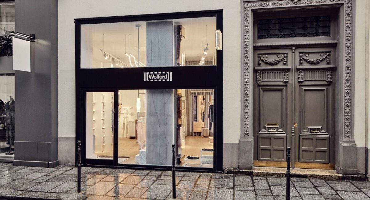 Thiết kế nội thất cửa hàng đồ lót Wolford Paris 76