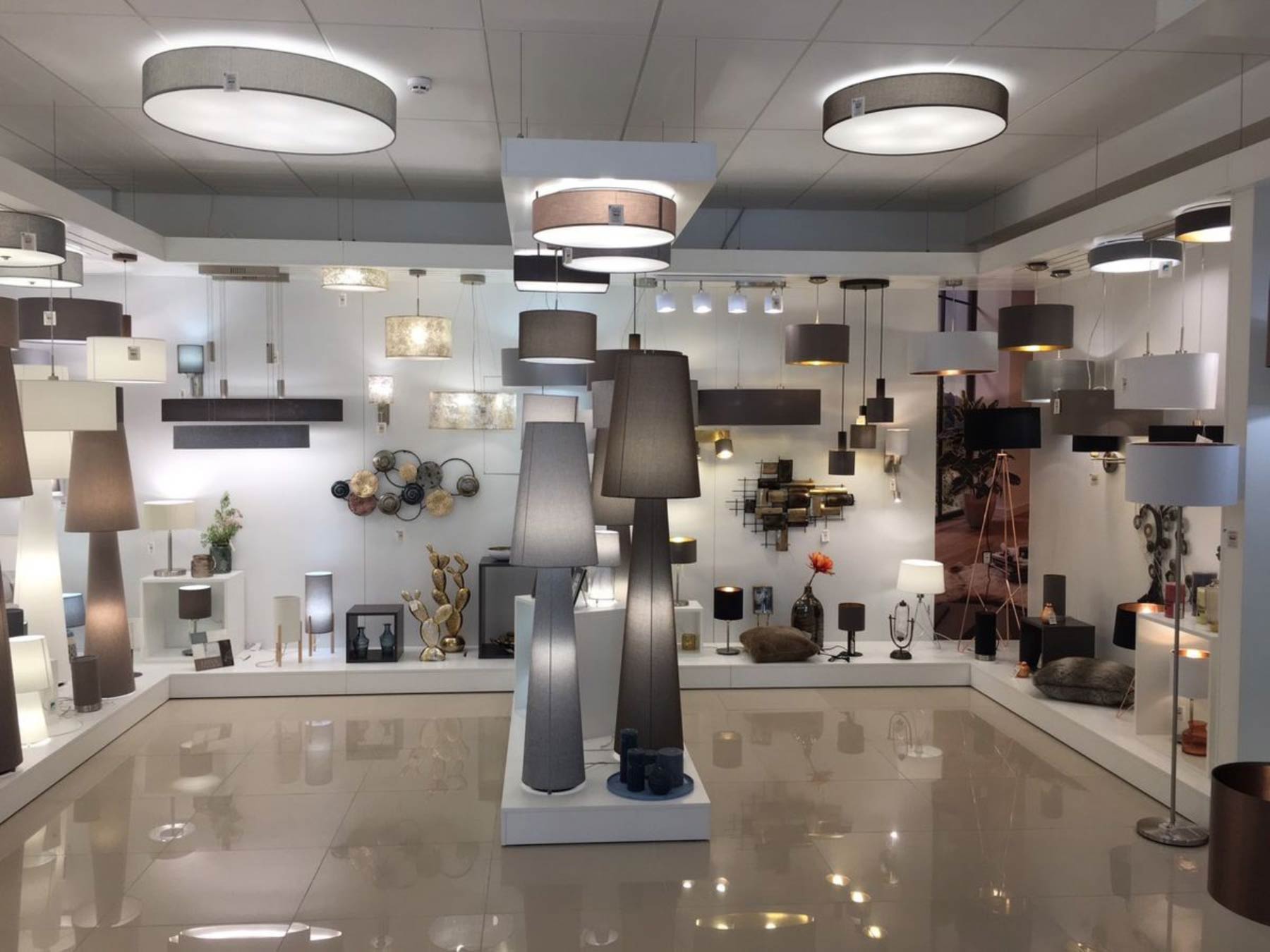 Showroom Anh Hải